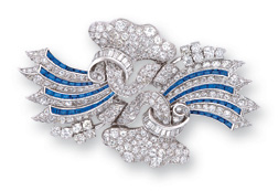Diamond and sapphire double-clip brooch set in platinum, circa 1935.